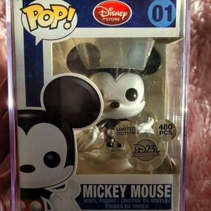 Funko Pop GRAIL D23 Exclusive Metallic Mickey Mouse 01 (480 PIECES)Limited edition