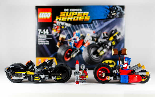 LEGO Super Heroes Batman: Gotham City Cycle Chase 76053 (Retired)