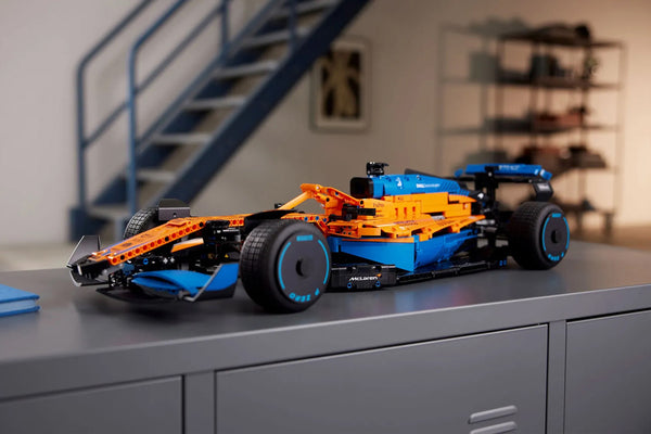 LEGO Technic  MCLAREN FORMULA 1 2022 RACE CAR 42141