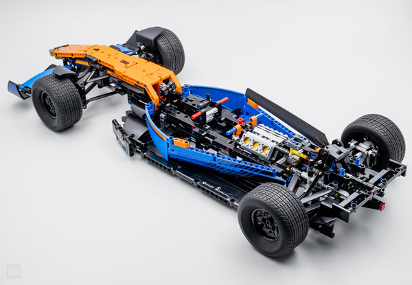 سيارة سباق ماكلارين فورمولا 1 2022 من ليجو تكنيك 42141