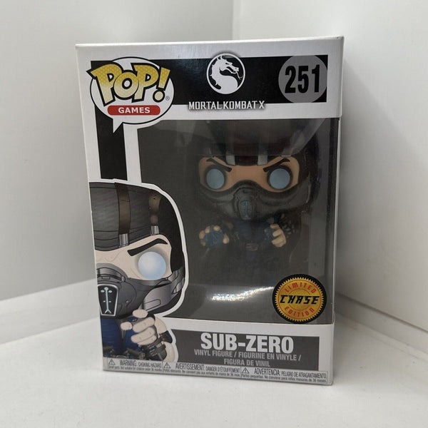 Funko Pop Games : Mortal Combat - Sub-zero #251 (vaulted)(CHASE) (Ice Ball) Limited edition